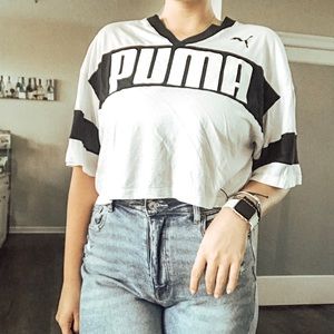 🌟$8 SALE🌟 Oversized Black & White Puma Crop Top